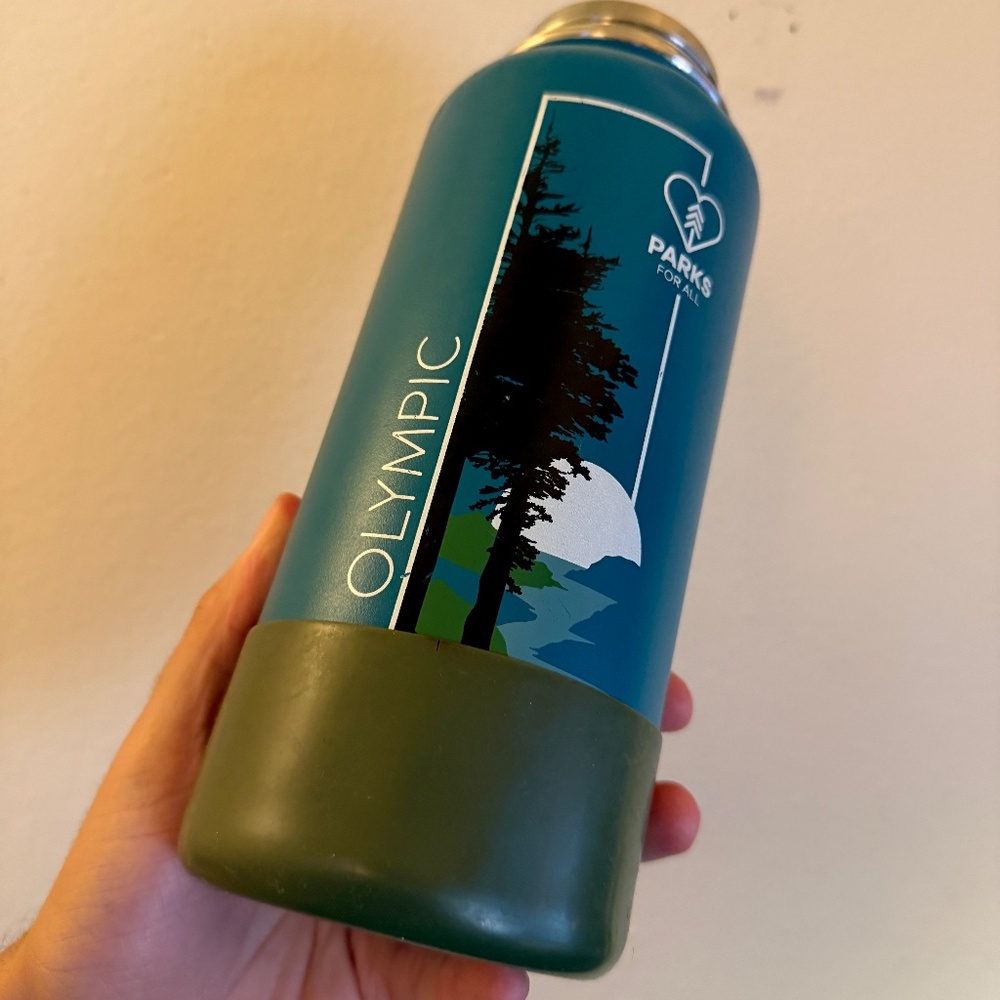 Hydro Flask Olympic National Park Foundation Limited Edition 32oz Water Bottle